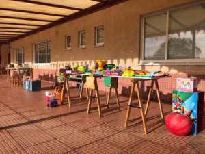Imaxe do primeiro mercadiño solidario O Cantel Liberando